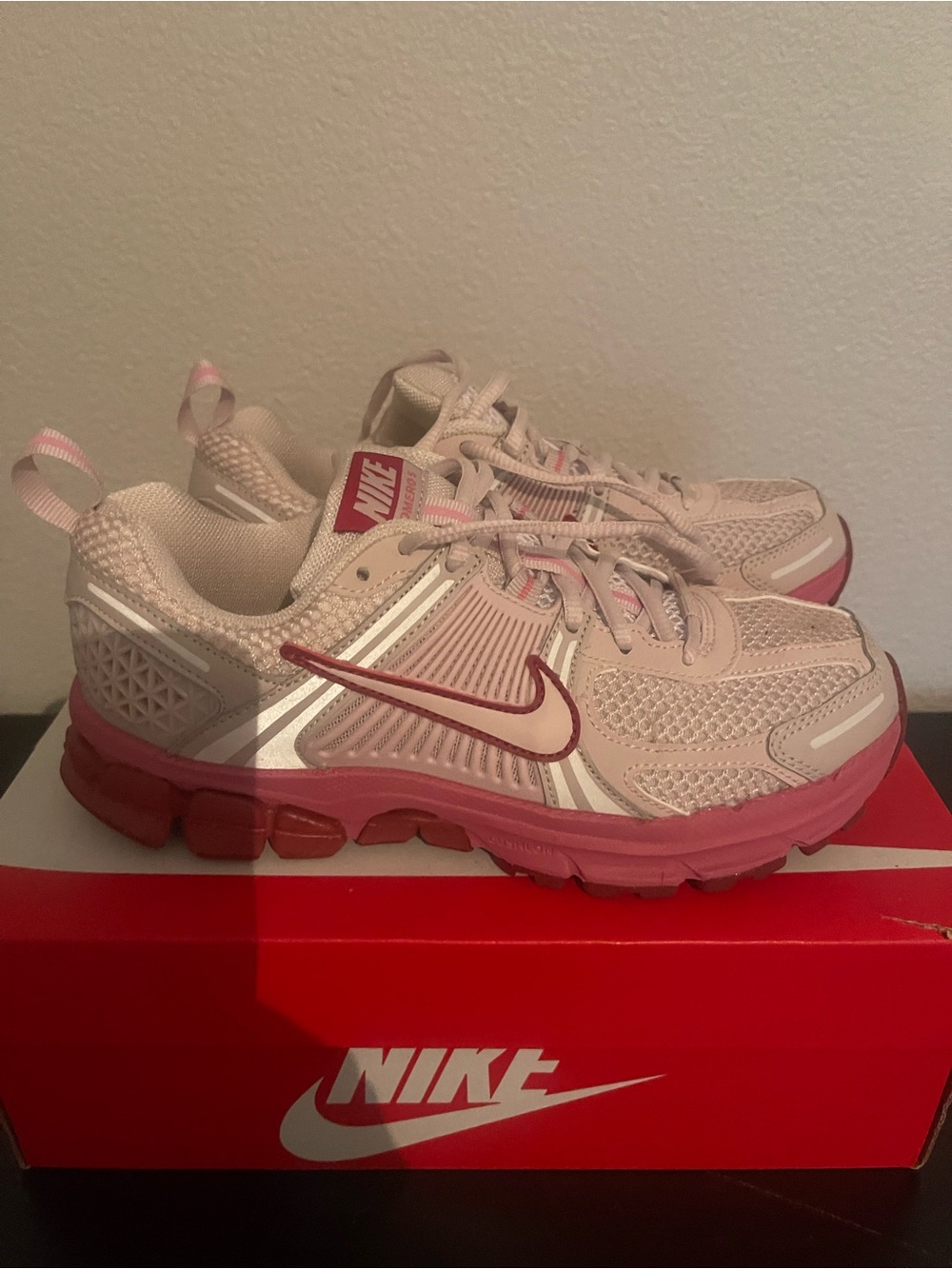 Nike 5Y Vomero shoes